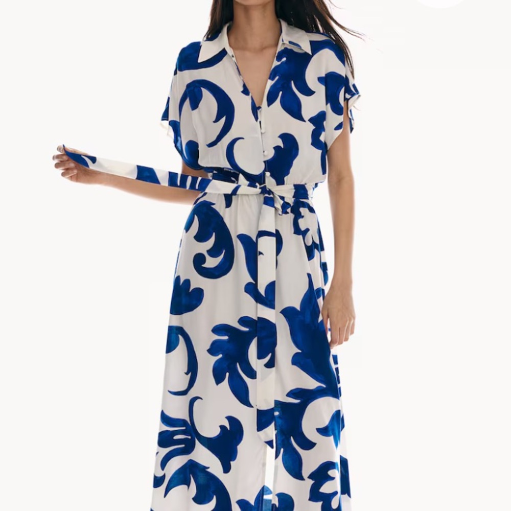 NWOT Blue and White Floral Women's Dress size large NWOT - Picture 2 of 7